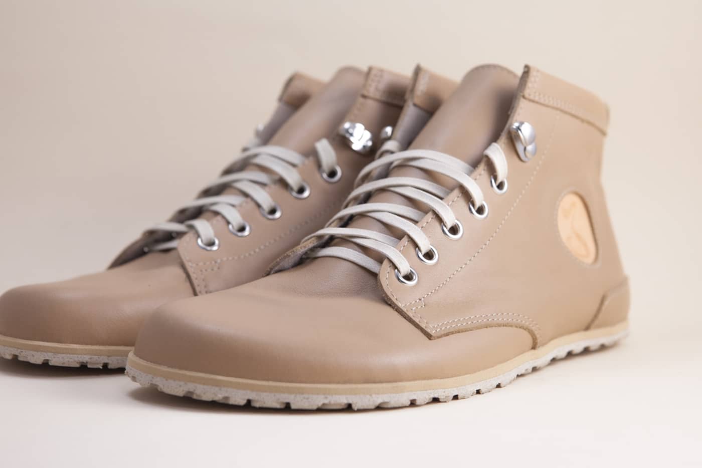 Yeans_BEIGE_0005_Yeans-Beige-05.jpg